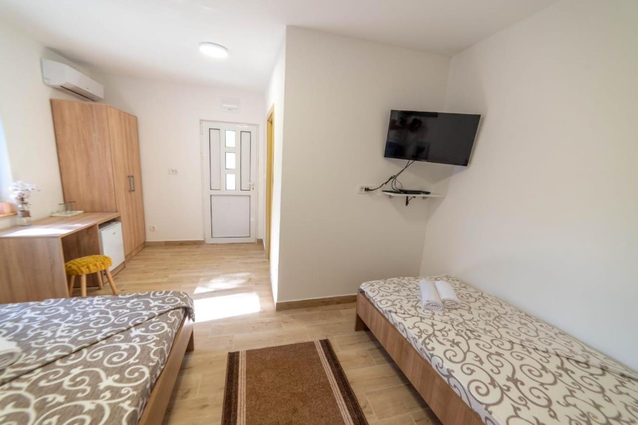 Sljivo Apartmani Herceg Novi Exterior foto